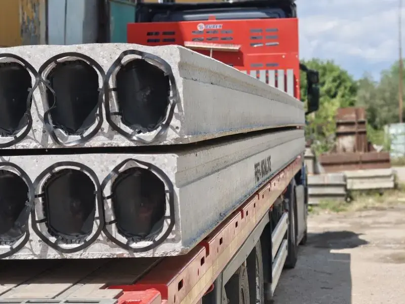 Predpäté stropné panely (SPIROLL)