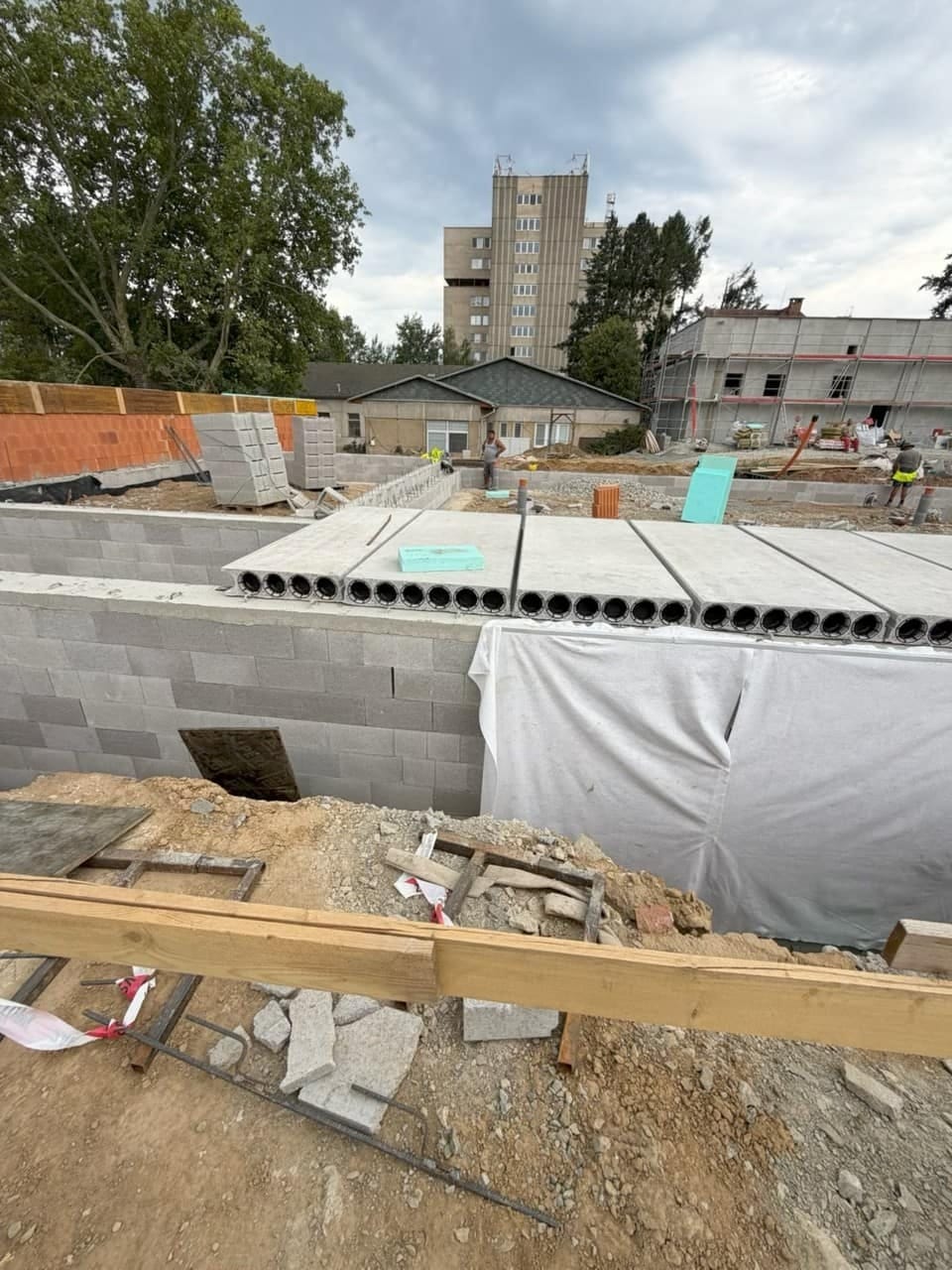 Energocentrum Vojenskej nemocnice Prešov — hotový strop technologického zázemia, foto 3