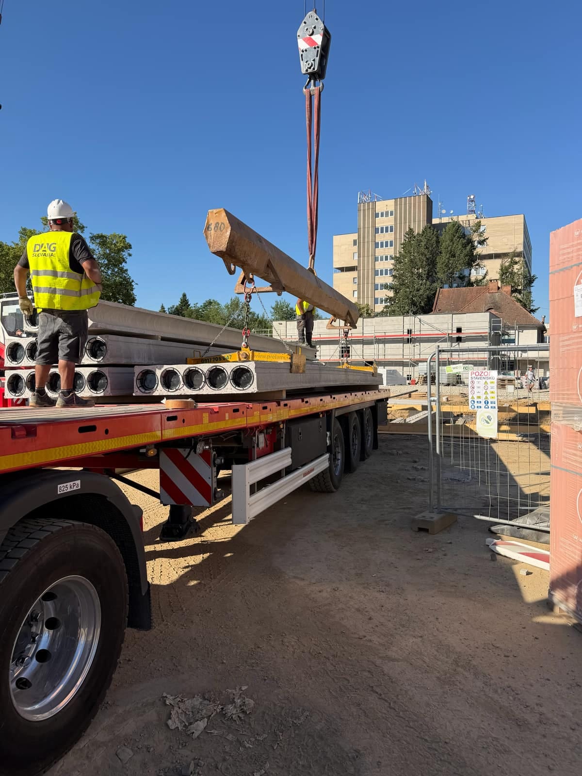 Energocentrum Vojenskej nemocnice v Prešove — strop z panelov SP200 a SP265